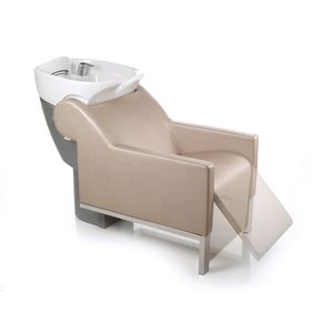 bac à shampoing avec repose-pieds