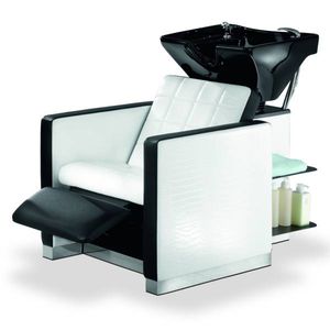 bac à shampoing avec repose-pieds