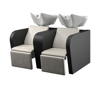 bac à shampoing avec repose-pieds