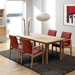table à manger design scandinave