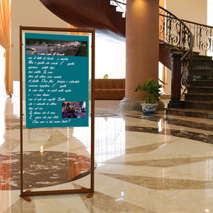 présentoir pour brochures / en aluminium / pour hôtel / pour commerce