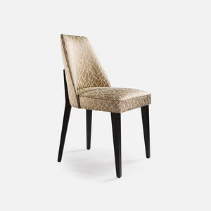 chaise contemporaine