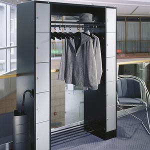 porte-manteau sur pied