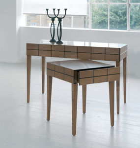 console contemporaine 1