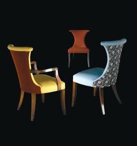 chaise de salle à manger classique