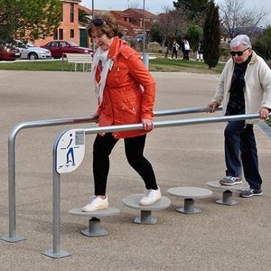 parcour d'obstacles pour aire de jeux