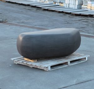 banc public / design organique / en béton / assis-debout