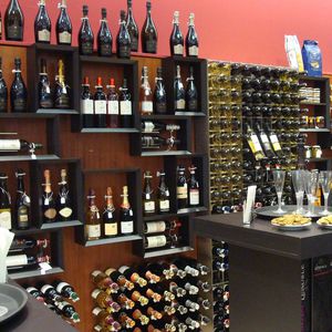 range-bouteille en métal