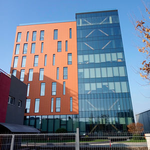 façade ventilée en céramique