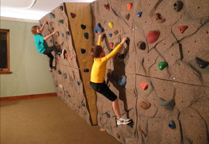 mur d'escalade fixe