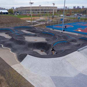 pumptrack pour skatepark