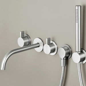 set de baignoire en inox