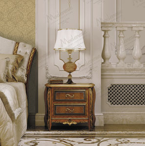 table de chevet classique