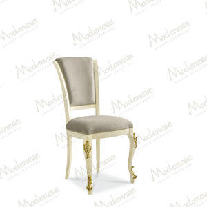 chaise classique 1