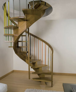 escalier circulaire / structure en bois / marche en bois / sans contremarche