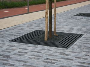 grille d'arbre carrée