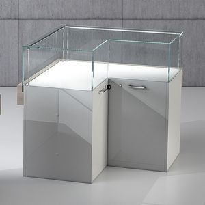 vitrine contemporaine 1
