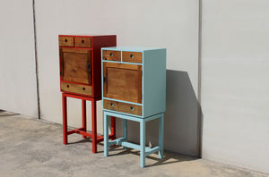 commode sur pieds hauts 1