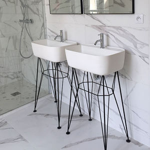 console pour lavabo en métal 1