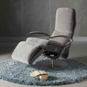 fauteuil contemporain / en tissu / en cuir / avec repose-pieds