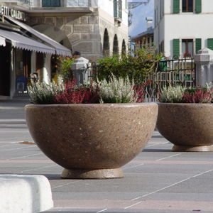 jardinière en pierre reconstituée 1