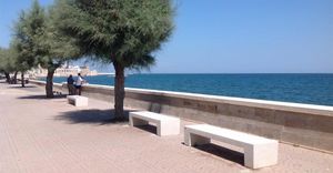banc public contemporain