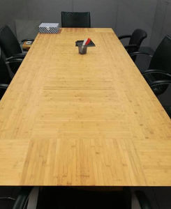 table de réunion contemporaine