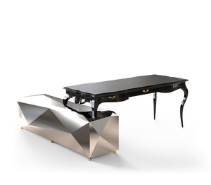 bureau sur pied