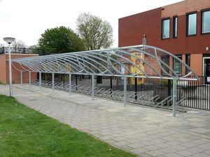 abri vélo couverture en polycarbonate 1