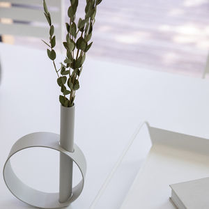 vase contemporain