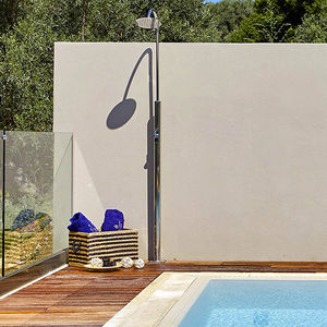douche de jardin de piscine