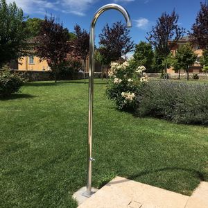 douche de jardin de piscine 1