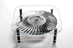table basse en pièces d'avion 1