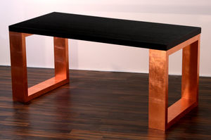 table contemporaine