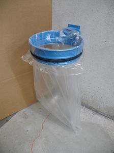 support de sac poubelle public