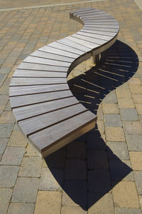 banc public / contemporain / en bois / en inox