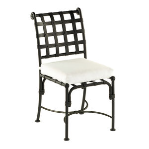 chaise de jardin classique