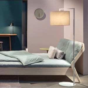 lampe sur pied