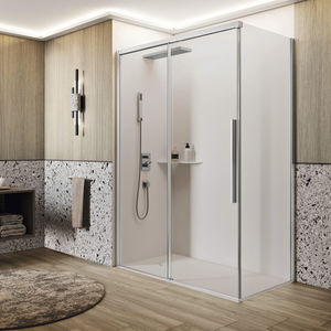 cabine de douche en aluminium