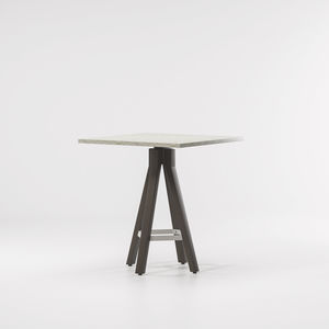 table mange-debout contemporaine