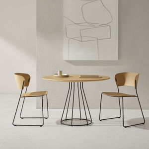 table contemporaine