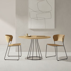 table contemporaine