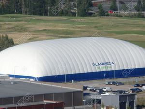 structure gonflable pour installation sportive