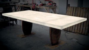 table contemporaine