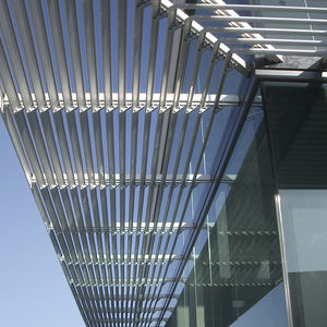 brise-soleil en aluminium