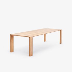 table à manger contemporaine / en bois massif / rectangulaire