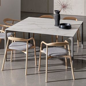 table contemporaine