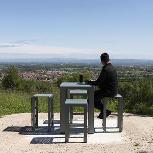table de pique-nique contemporaine
