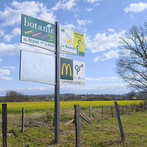 panneau signalétique en acier 1