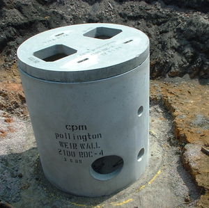 regard d'égout en béton 1